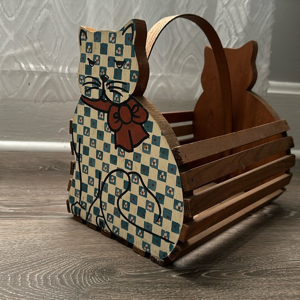 Cat shaped basket handmade